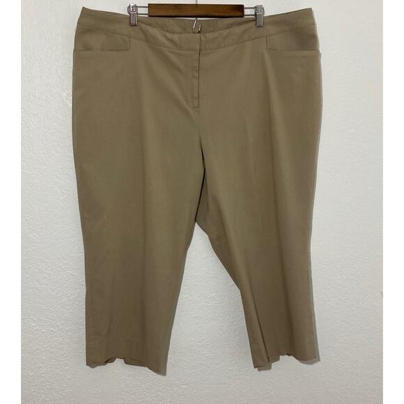 Lane Bryant Size 26 Tan Stretch Flat Front Capri Pants Pocket Back Slit Casual - Picture 1 of 7